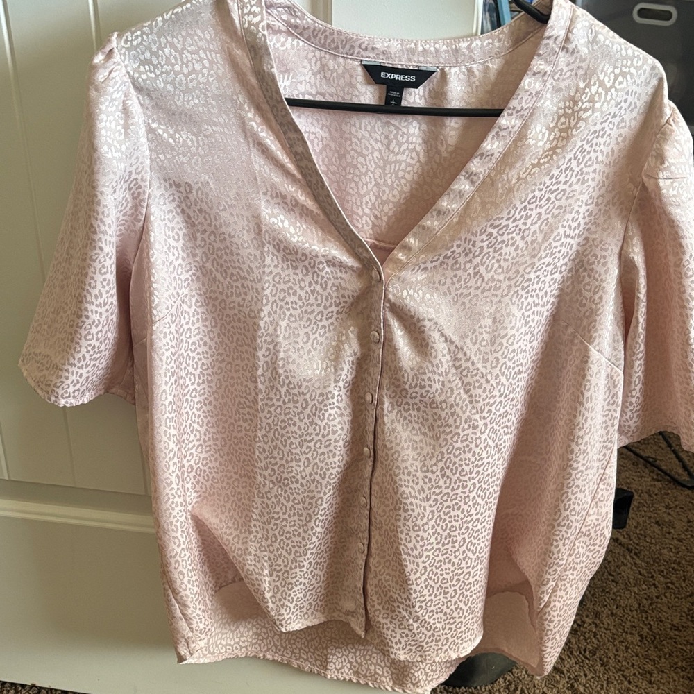 Express Light Pink Satin Leopard-Print Button Front Blouse